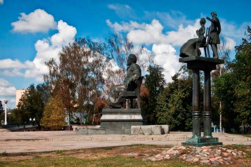 Памятник Н.С. Лескову. Фото: http://tur-ray.ru